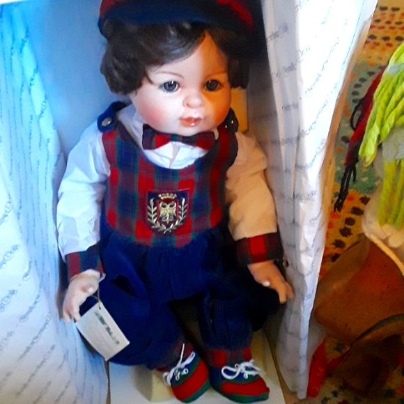 Vincent Anthony 24 inch doll by Vincent  J Defilippo  #1199/2000 - Picture 1 of 8